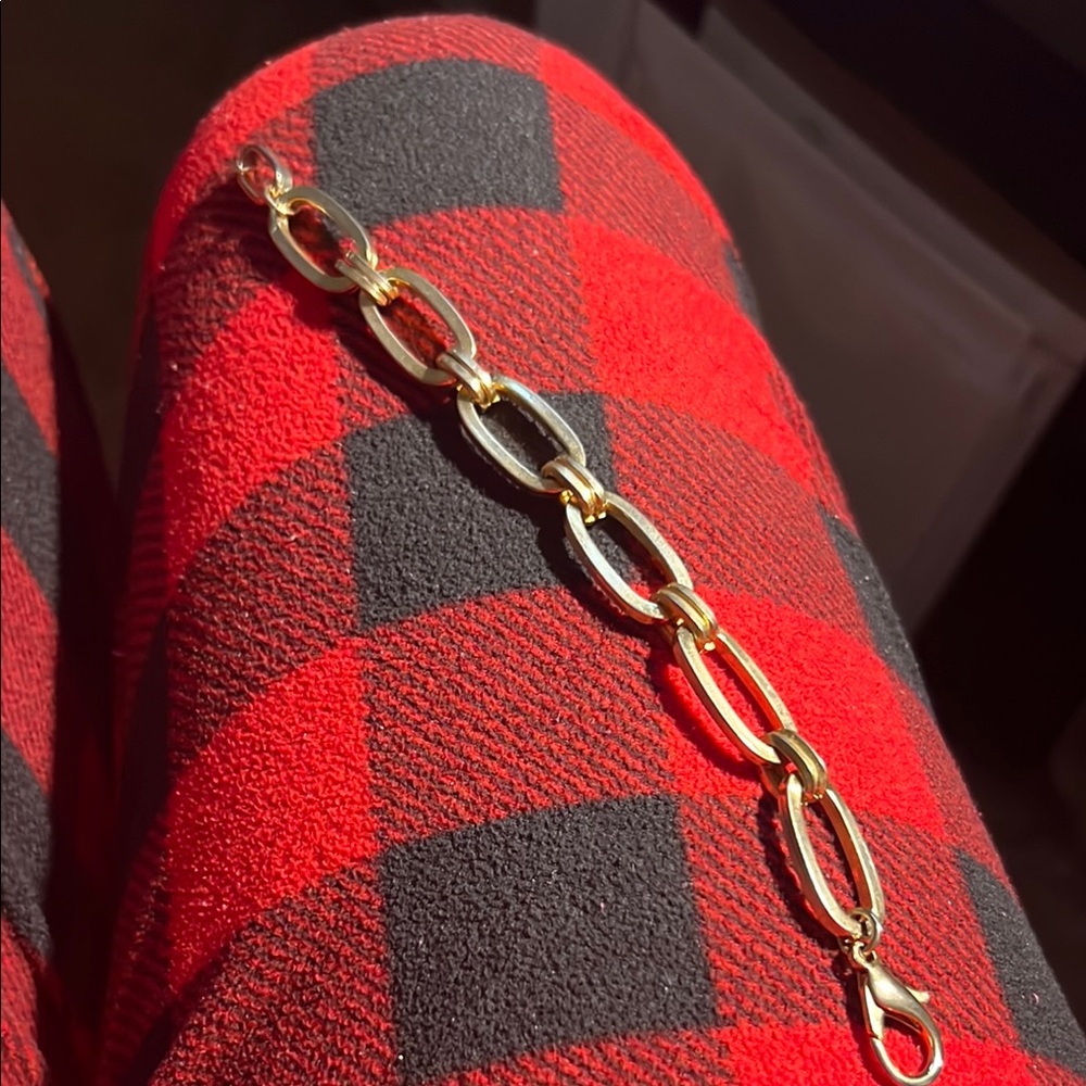 Elegant Gold  Link Bracelet